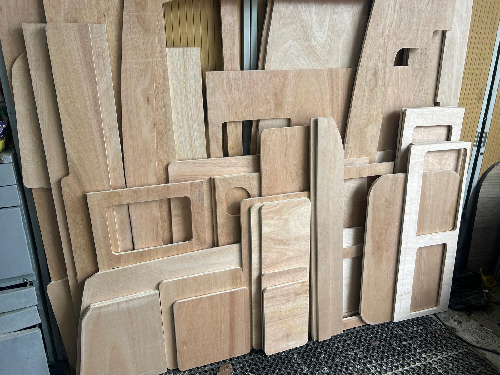 Sprinter Crafter all Years LWB closed Bulkhead L shape seating Race Van Race Conversion Kit - Image 3